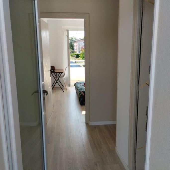Appartement Verdoyant Au Bord Du Lac Leman Entre Evian Et Thonon Dans Une Villa Publier Екстериор снимка