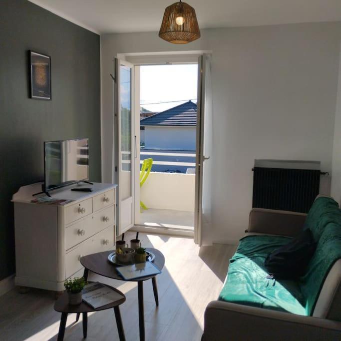 Appartement Verdoyant Au Bord Du Lac Leman Entre Evian Et Thonon Dans Une Villa Publier Екстериор снимка
