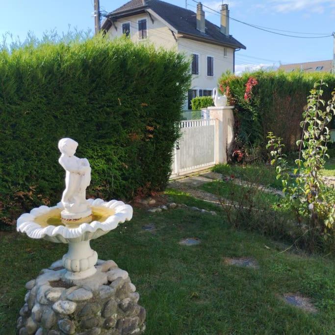 Appartement Verdoyant Au Bord Du Lac Leman Entre Evian Et Thonon Dans Une Villa Publier Екстериор снимка