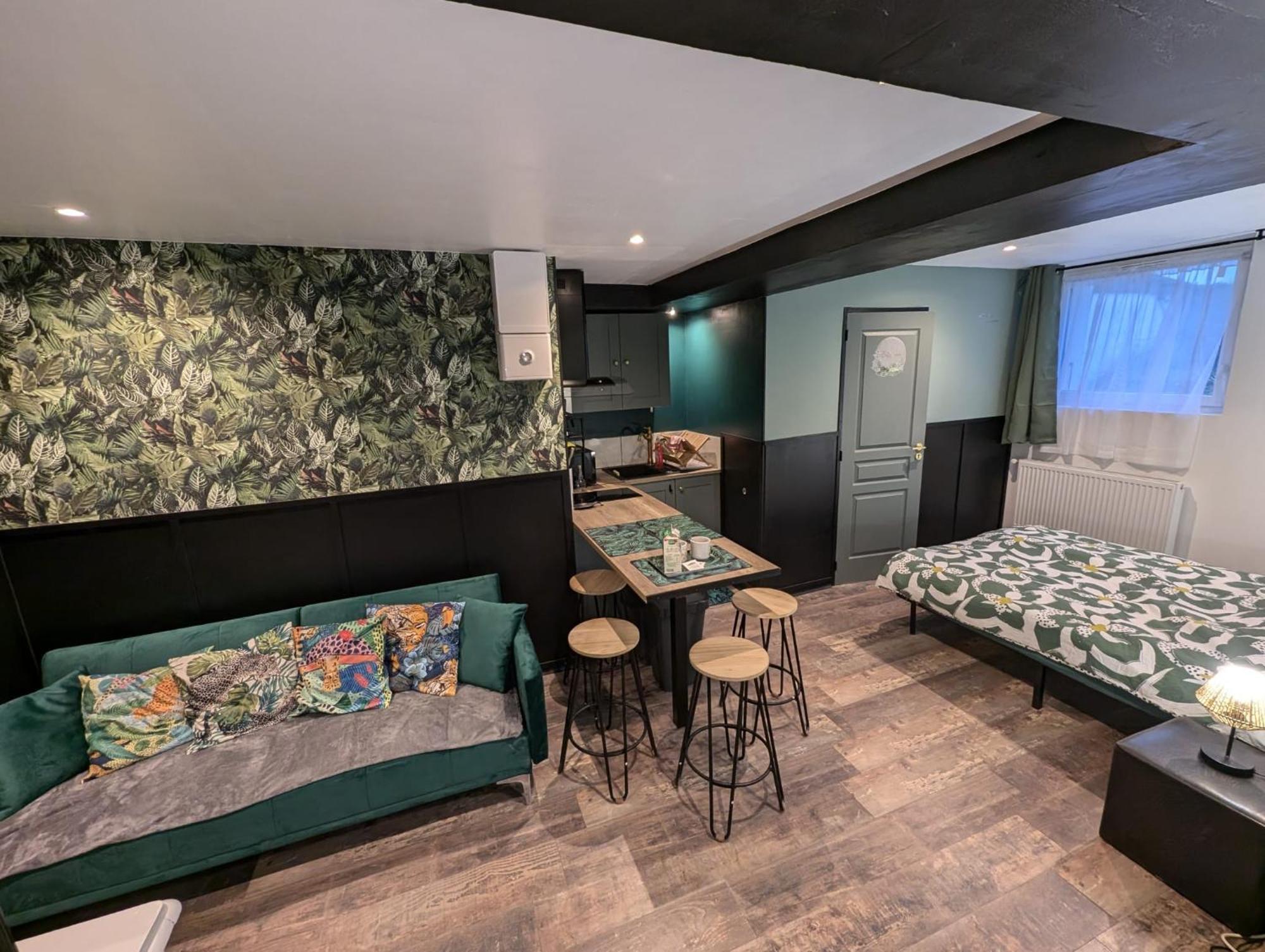 Appartement Verdoyant Au Bord Du Lac Leman Entre Evian Et Thonon Dans Une Villa Publier Екстериор снимка