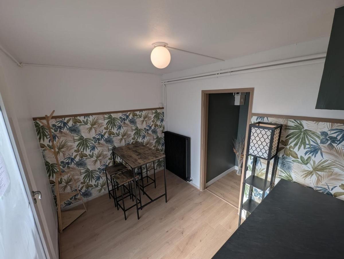 Appartement Verdoyant Au Bord Du Lac Leman Entre Evian Et Thonon Dans Une Villa Publier Екстериор снимка